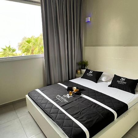 Motel Hofim Bat Jam Exteriér fotografie